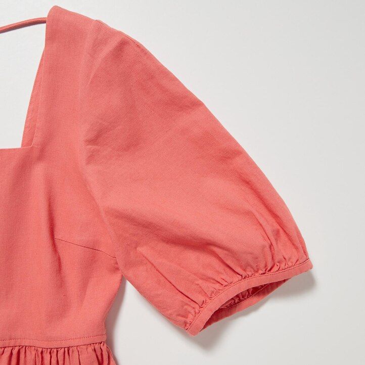 abito uniqlo da donna in misto lino con maniche voluminose e arricciature colore oliva