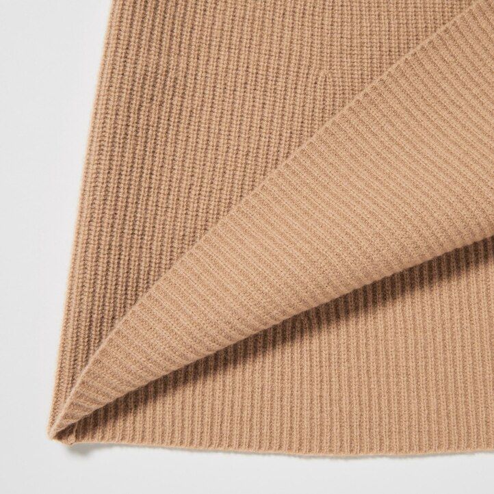 mini maglioni in lana dagnello uniqlo premium beige da donna