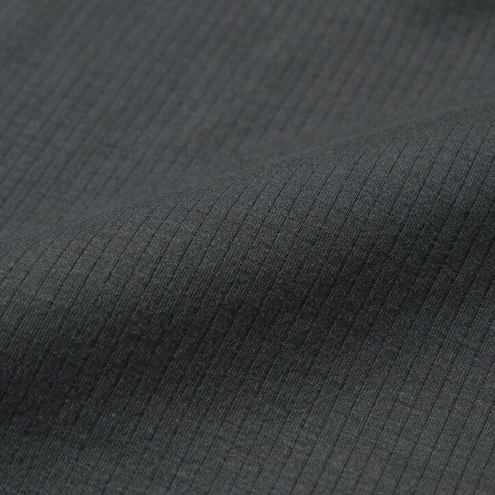 magliette termiche da donna uniqlo heattech con scollo a barchetta e maniche a coste colore verde scuro