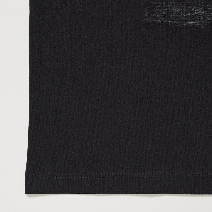t-shirt da donna uniqlo peace for all graphic daido moriyama nere