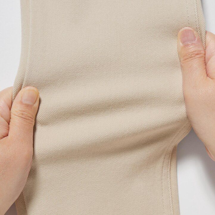 top uniqlo ultra stretch da donna bianco