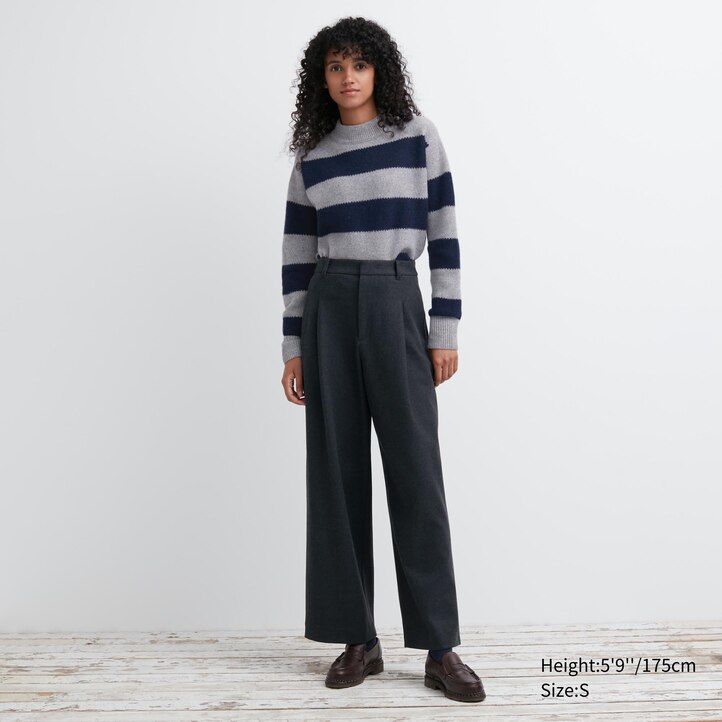 top da donna uniqlo in jersey spazzolato grigio scuro con gamba larga e plissettature